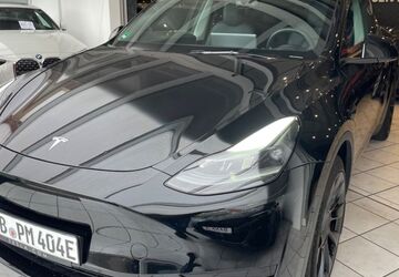 Tesla Model Y 49.500 km 33.499 &euro; Bremen 28201