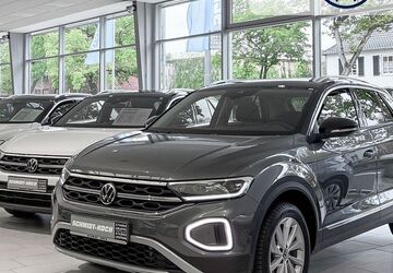 VW T-Roc 8.476 km 28.850 &euro; Bremen 28207