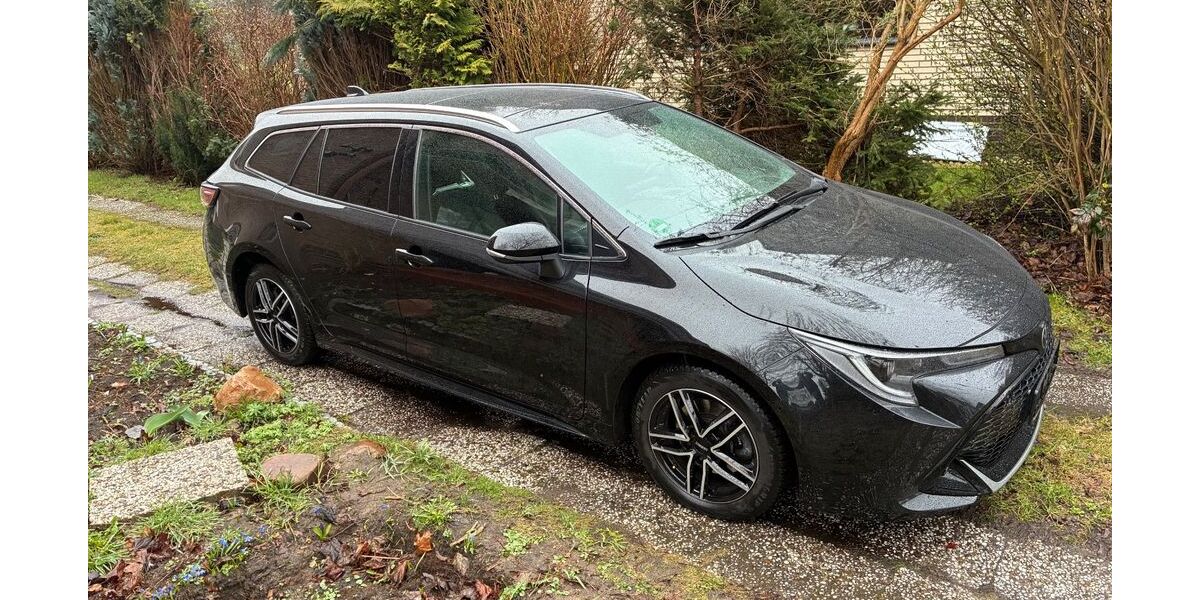 Toyota Corolla 61.000 km 25.800 &euro; Weyhe 28844