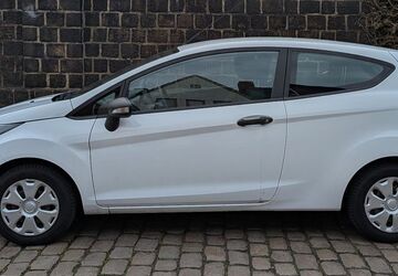 Ford Fiesta 148.480 km 3.200 &euro; Bremen 28217