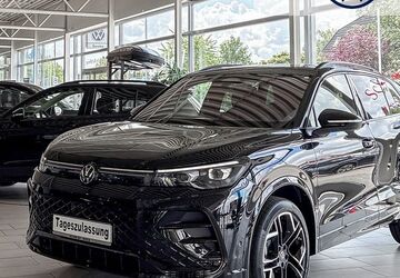 VW Tiguan 1.100 km 61.950 &euro; Bremen 28757