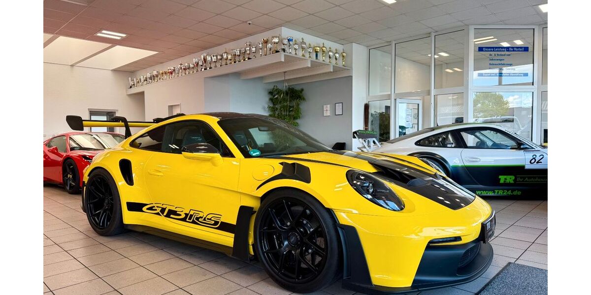 Porsche 992 8.792 km 317.850 &euro; Stuhr-Bremen 28816