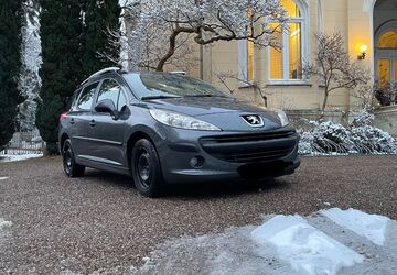 Peugeot 207 111.500 km 3.500 &euro; Achim 28832