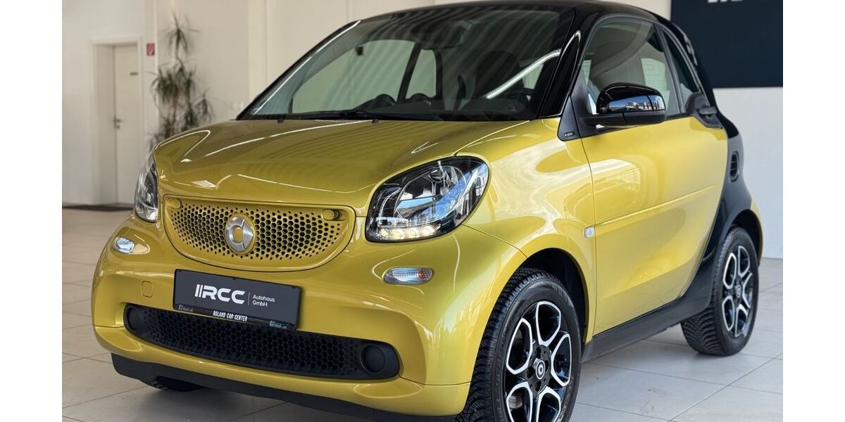 Smart ForTwo 64.393 km 8.940 &euro; Stuhr 28816