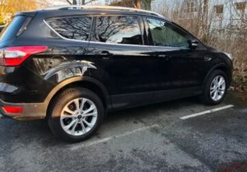 Ford Kuga 95.000 km 12.990 &euro; Bremen 28307