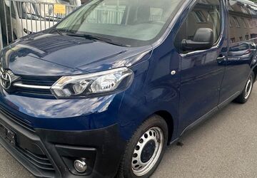 Toyota Proace (Verso) 162.500 km 12.500 &euro; Bremen 28215