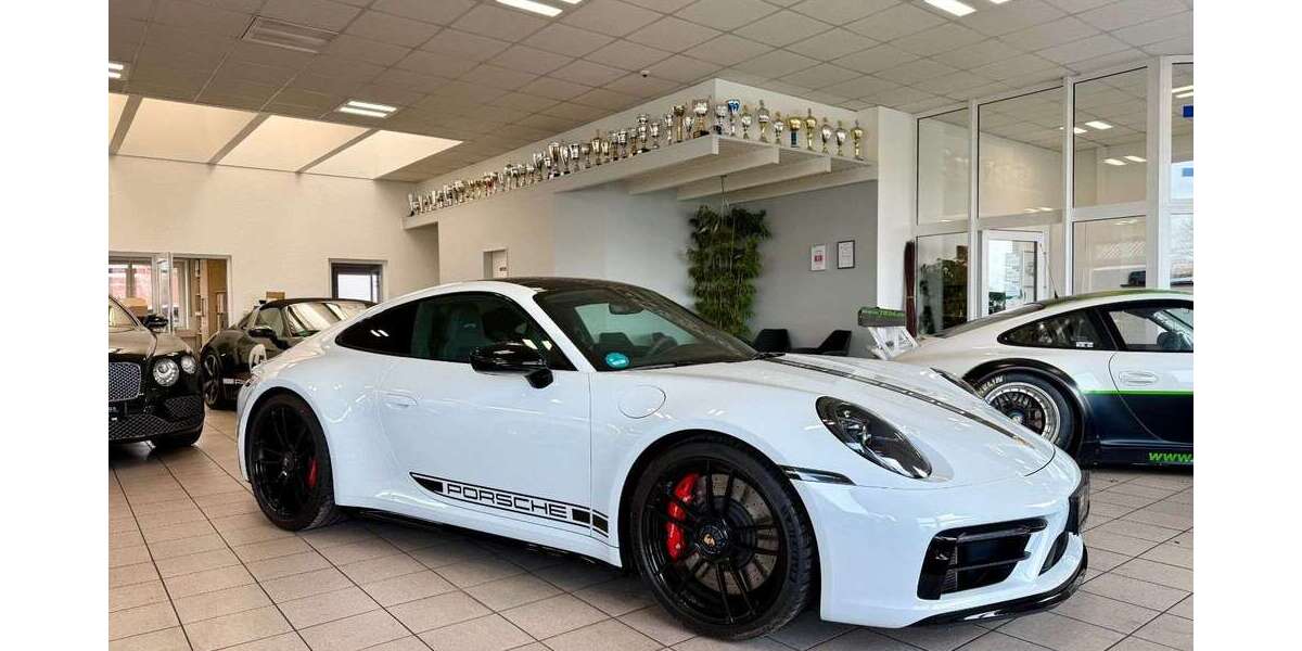 Porsche 992 15.992 km 145.850 &euro; Stuhr-Seckenhausen 28816