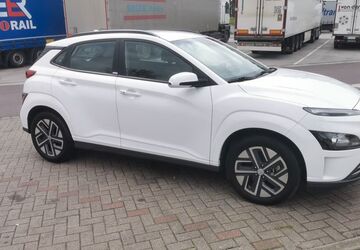 Hyundai KONA Elektro 27.000 km 19.400 &euro; Schwanewede 28790