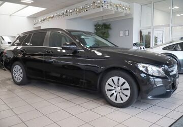 Mercedes-Benz C 180 321.885 km 9.550 &euro; Stuhr-Bremen 28816