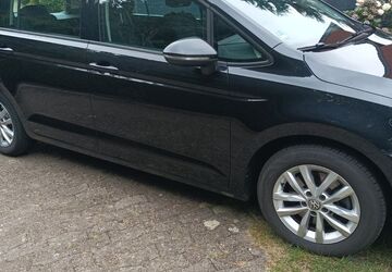 VW Touran 137.000 km 13.700 &euro; Bremen 28325