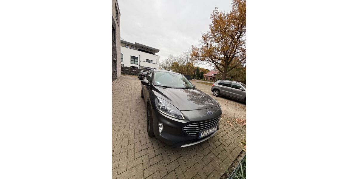 Ford Kuga 135.000 km 18.800 &euro; Ganderkesee 27777