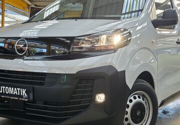 Opel Vivaro 9.000 km 30.928 &euro; Wallhöfen bei Bremen 27729