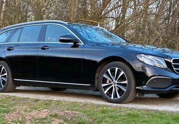 Mercedes-Benz E 300 197.000 km 19.990 &euro; Bremen 28197