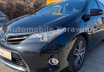Toyota Auris 73.000 km 11.750 &euro; Bremen 28215