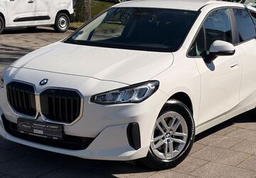BMW 218 156.253 km 16.999 &euro; Bremen 28207