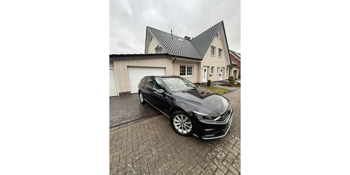 VW Passat Variant 49.400 km 24.950 &euro; Bremen 28307