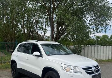 VW Tiguan 204.000 km 3.500 &euro; Bremen 28198
