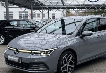 VW Golf 32.125 km 24.450 &euro; Delmenhorst 27751