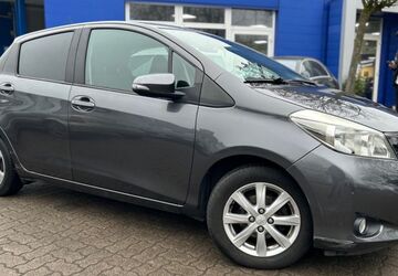 Toyota Yaris 90.000 km 6.490 &euro; Bremen 28207