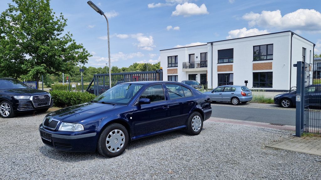 Skoda Octavia 169.000 km 1.800 &euro; Achim 28832