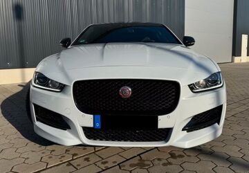 Jaguar XE 102.000 km 11.200 &euro; Bremen 28203