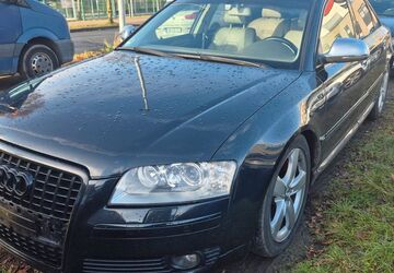 Audi A8 250.000 km 4.990 &euro; Achim 28832
