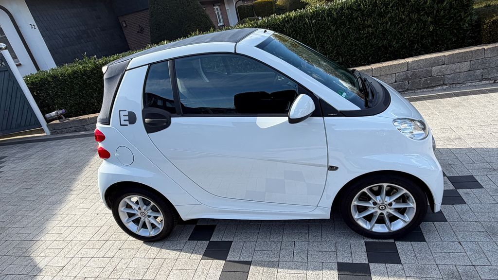 Smart ForTwo 88.010 km 6.100 &euro; Ganderkesee 27777