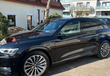 Audi e-tron 102.700 km 31.400 &euro; Osterholz-Scharmbeck 27711