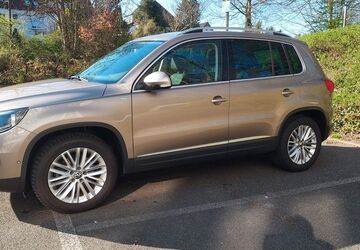 VW Tiguan 131.691 km 12.499 &euro; Bremen 28775