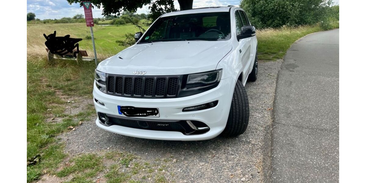 Jeep Grand Cherokee 127.300 km 33.400 &euro; Blender 27337