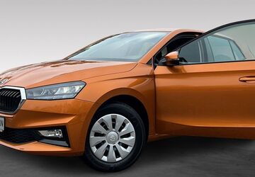 Skoda Fabia 14.162 km 17.990 &euro; Delmenhorst 27755