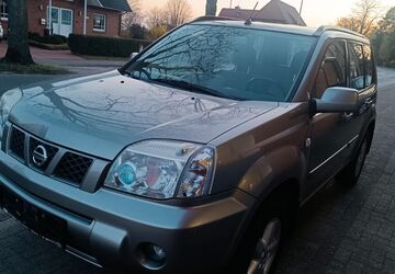 Nissan X-Trail 166.000 km 4.490 &euro; Blender 27337