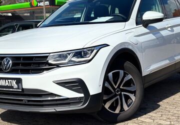 VW Tiguan 122.000 km 22.490 &euro; Ritterhude 27721