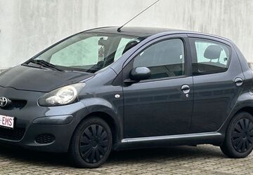 Toyota Aygo (X) 184.000 km 2.325 &euro; Bremen 28201