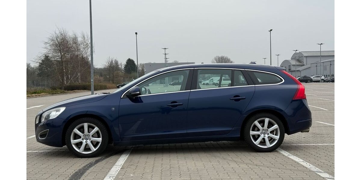 Volvo V60 299.500 km 11.450 &euro; Bremen 28195