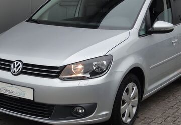 VW Touran 209.200 km 6.480 &euro; Achim 28832