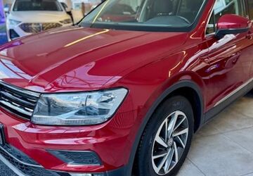 VW Tiguan 74.652 km 16.950 &euro; Bremen 28237