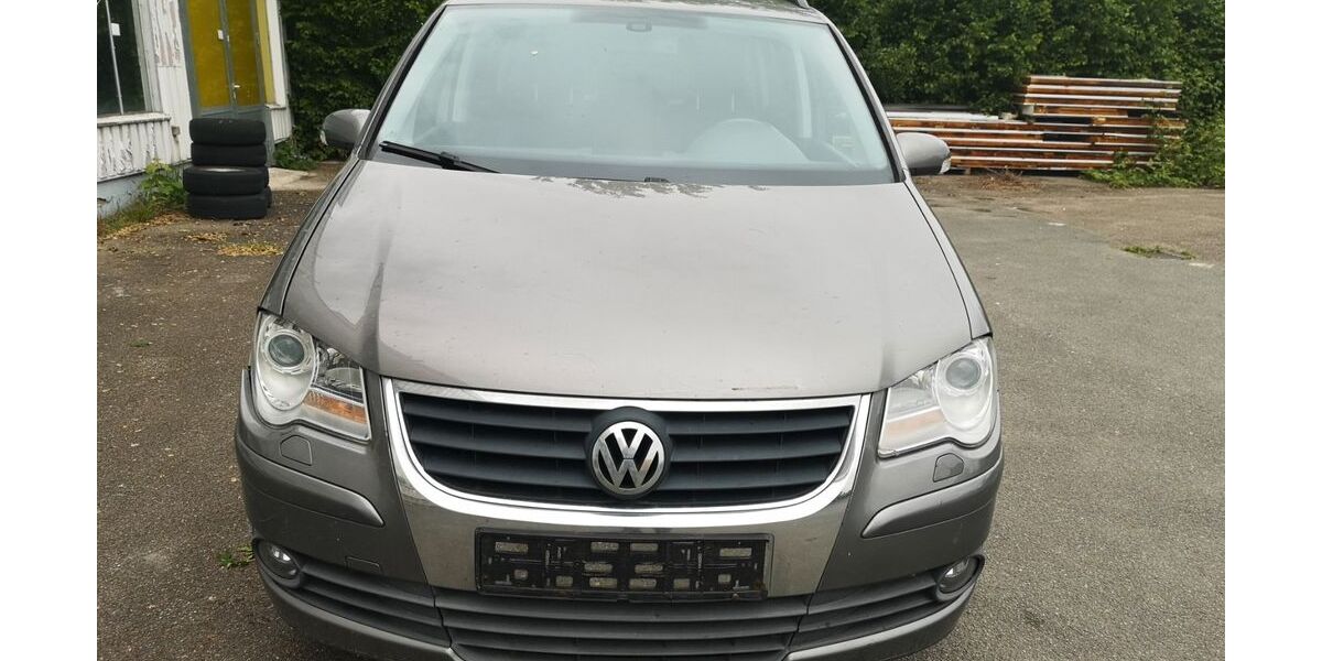 VW Touran 300.000 km 1.650 &euro; Bremen 28197