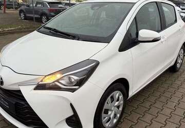 Toyota Yaris 27.545 km 11.950 &euro; Achim - Uphusen 28832