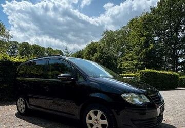 VW Touran 165.890 km 7.450 &euro; Delmenhorst 27751