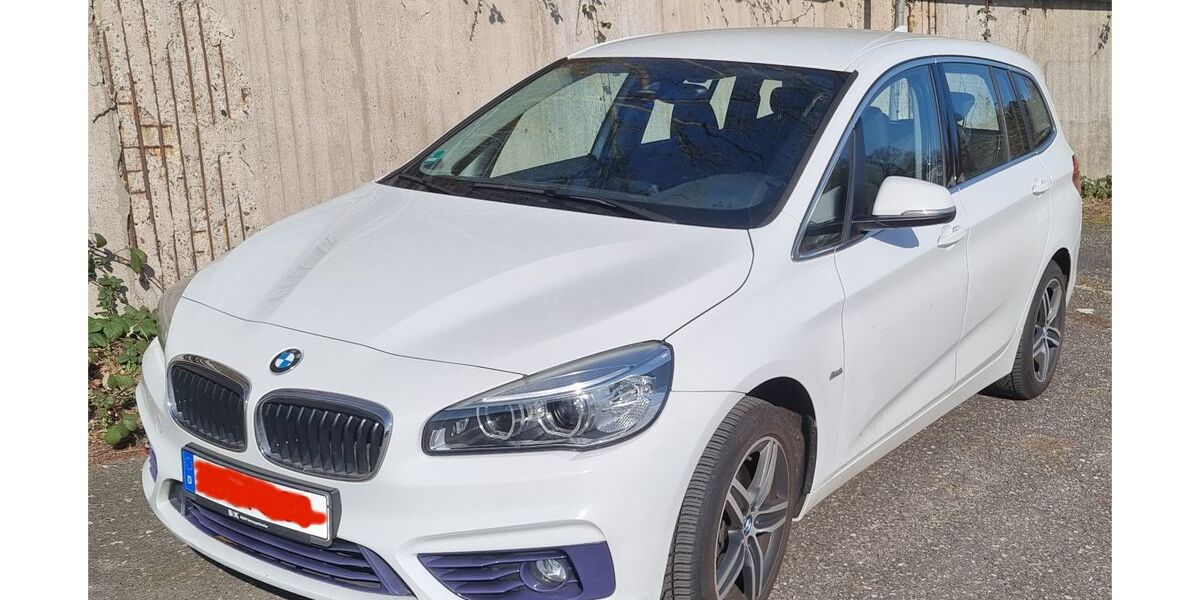 BMW 218 Gran Tourer 66.500 km 13.990 &euro; Bremen 28755