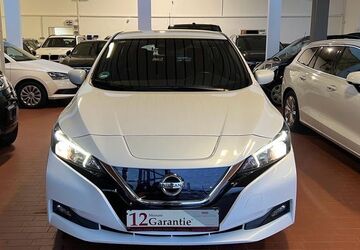 Nissan Leaf 64.000 km 12.500 &euro; Bremen 28199