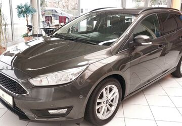Ford Focus 45.395 km 15.290 &euro; Bremen 28201