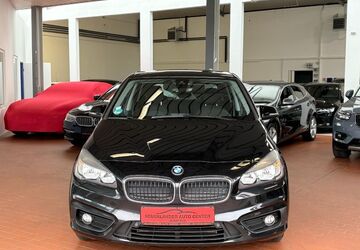 BMW 218 143.000 km 7.900 &euro; Bremen 28199