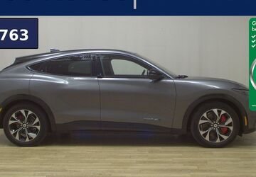 Ford Mustang Mach-E 46.455 km 29.480 &euro; Bremen / Arsten 28279