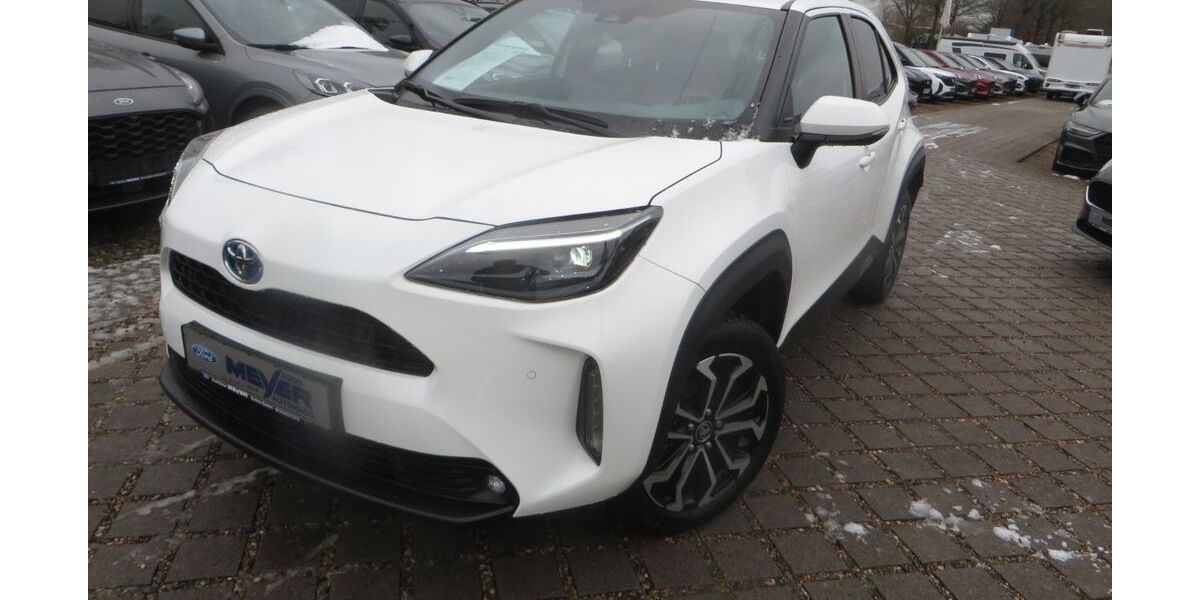 Toyota Yaris 8.627 km 25.990 &euro; Achim-Baden 28832