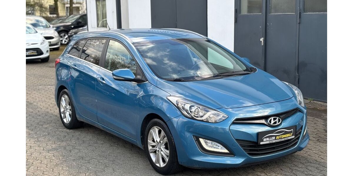 Hyundai i30 135.000 km 7.650 &euro; Bremen 28219