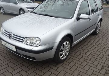 VW Golf 181.000 km 2.899 &euro; Achim 28832