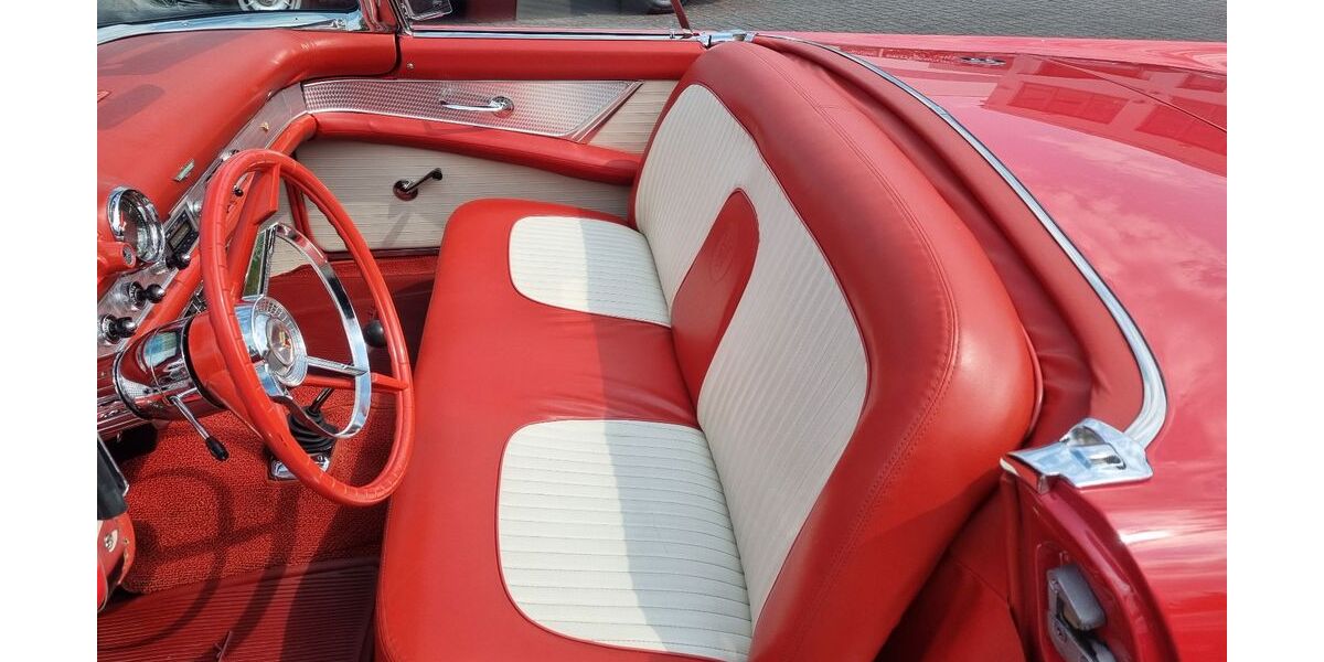 Ford Thunderbird 1.874 km 52.800 &euro; Bremen-Stuhr 28816