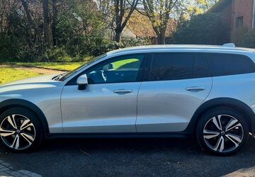 Volvo V60 Cross Country 127.000 km 31.200 &euro; Weyhe 28844